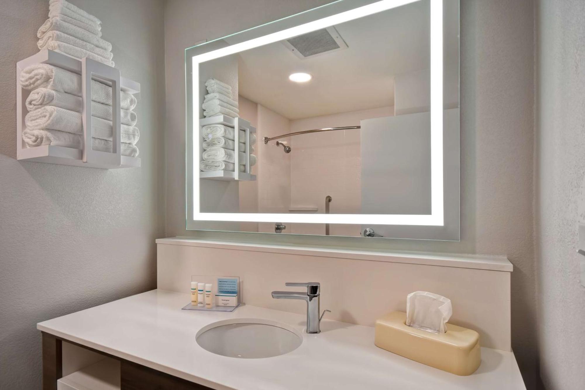Hampton Inn Potomac Mills Woodbridge Ngoại thất bức ảnh