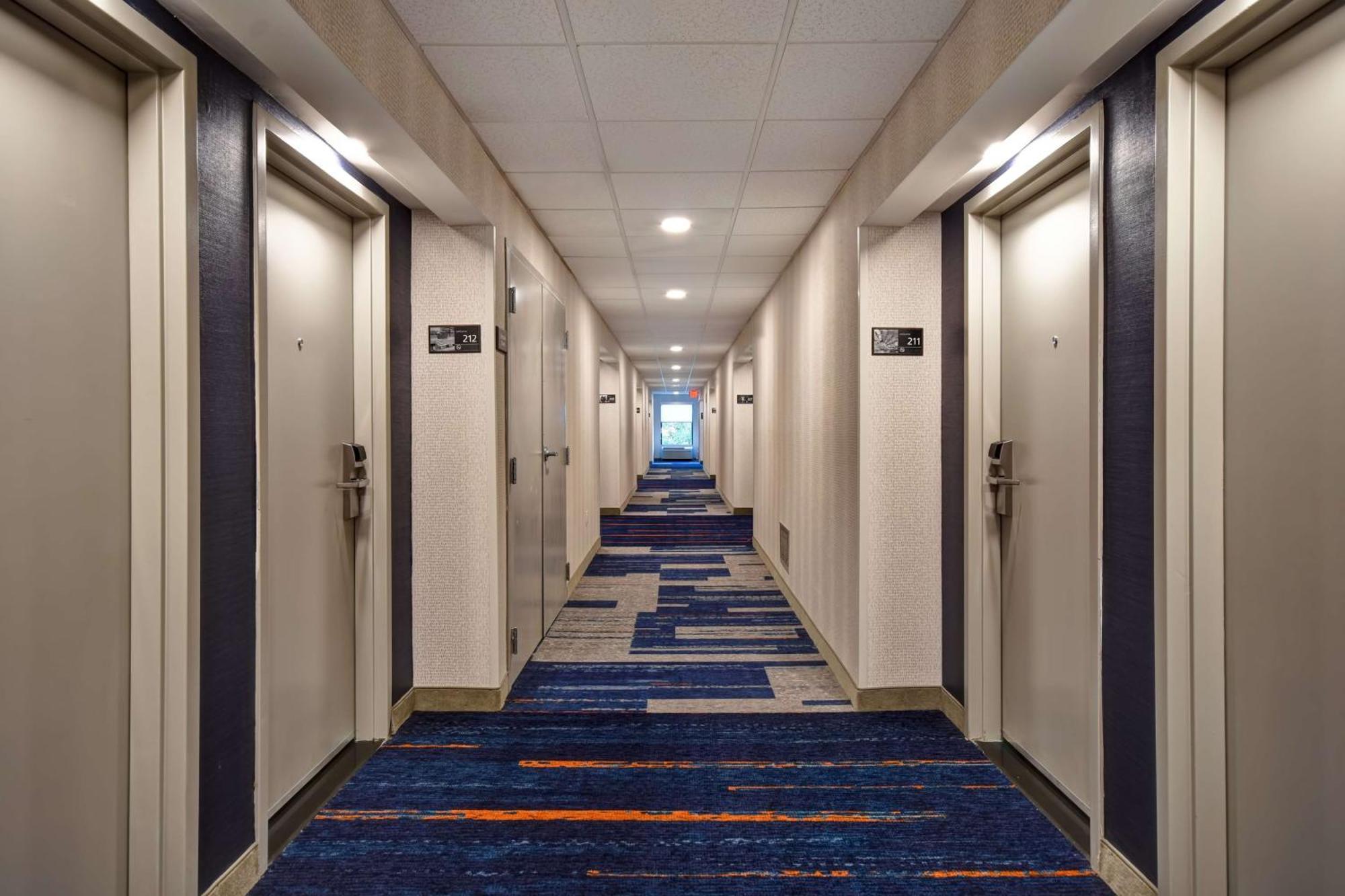 Hampton Inn Potomac Mills Woodbridge Ngoại thất bức ảnh